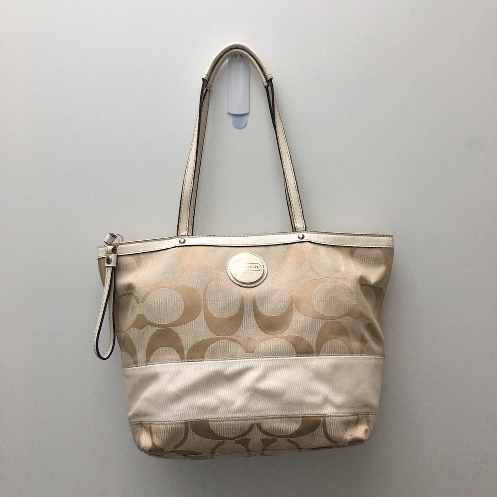 Bags - Picture 3 of 6